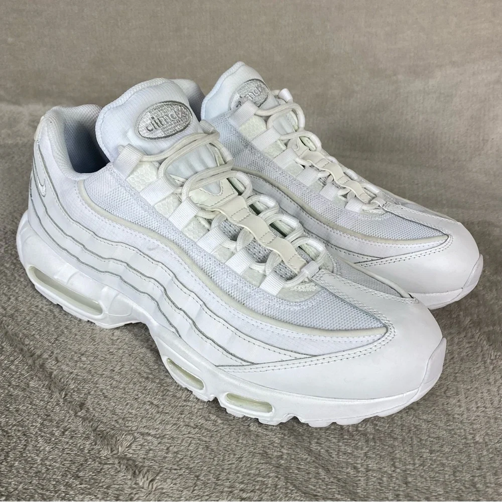 Nike Air Max 95 Essentials Mens Sneakers Shoes Size 11.5 White White Leather NEW